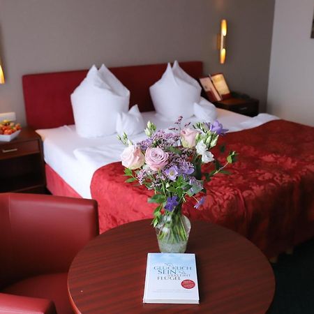 Panoramahotel & Restaurant Am Marienturm Рудольштадт Экстерьер фото